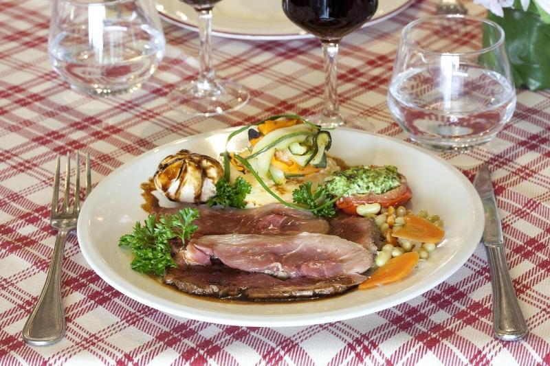 هتل La Croix Blanche