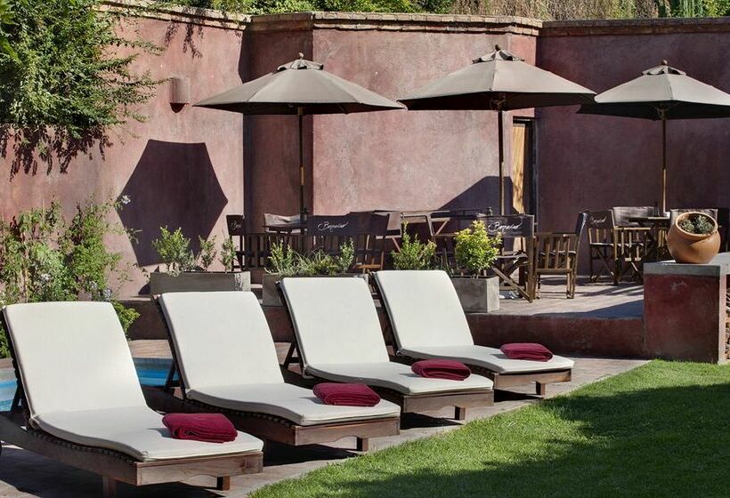 Hotel Posada Borravino