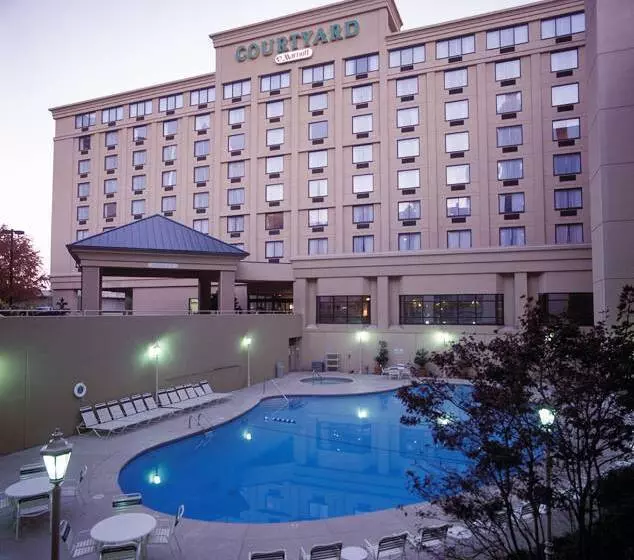 American Hotel Atlanta Downtown, Tapestry Collection Hilton