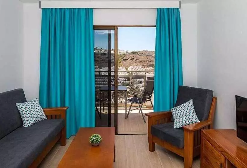 Apartamentos Montesol