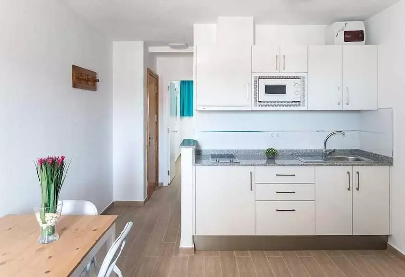 Apartamentos Montesol