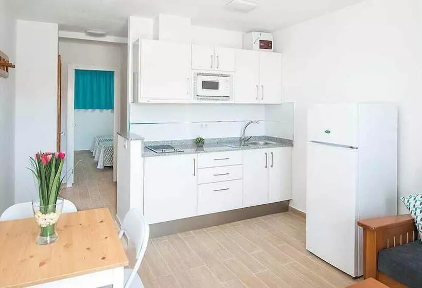 Apartamentos Montesol