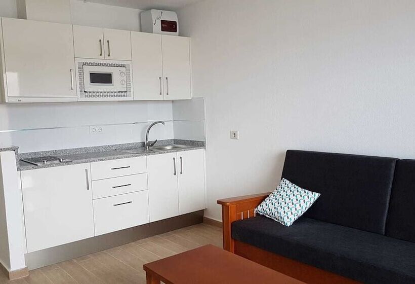 Apartamentos Montesol