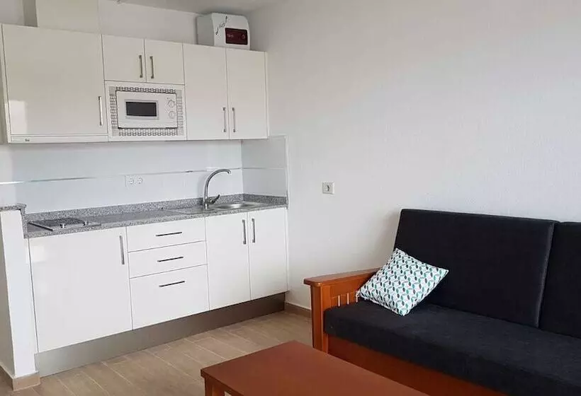 Apartamentos Montesol