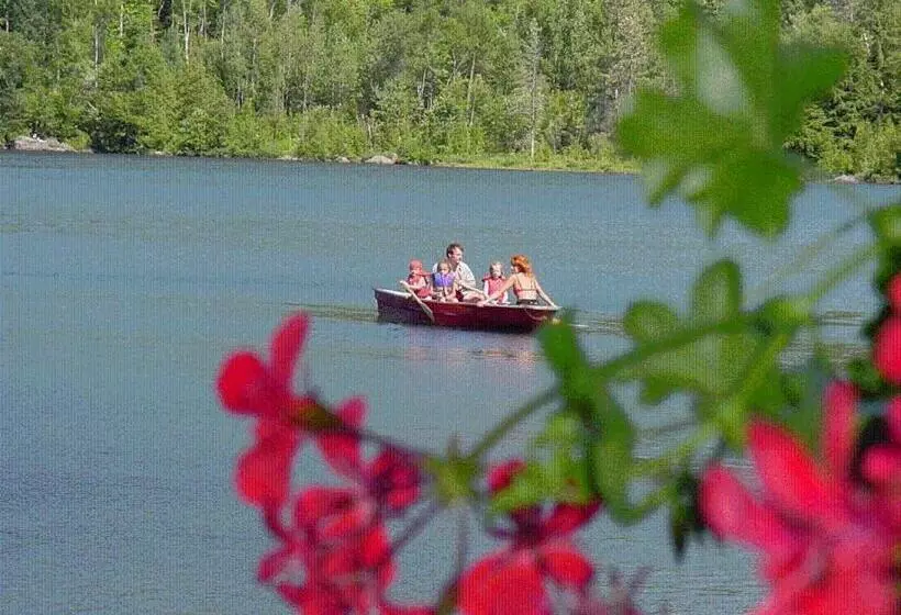 호텔 Auberge Du Lac Morency