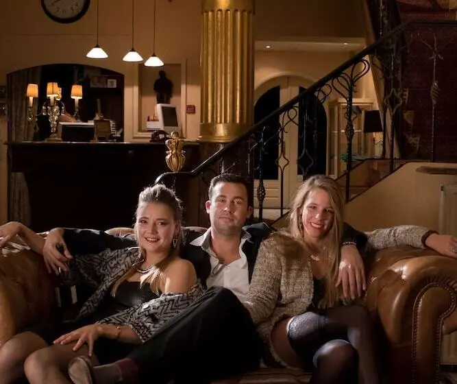 Avenue Hotel By F Hotels