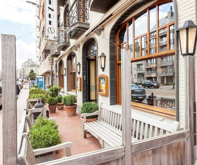 Avenue Hotel By F Hotels