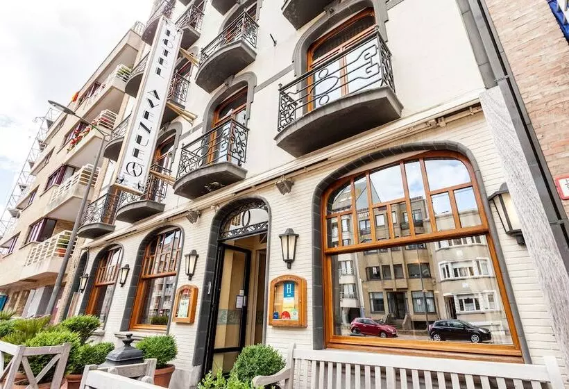 Avenue Hotel By F Hotels