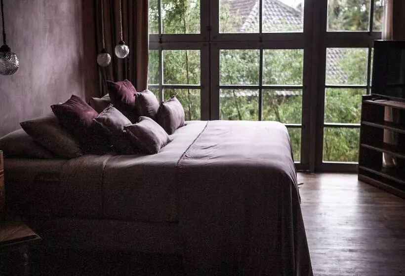 هتل Balquisse Heritage