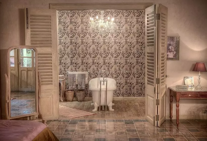 هتل Balquisse Heritage