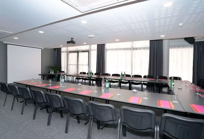 Отель Best Western Linko