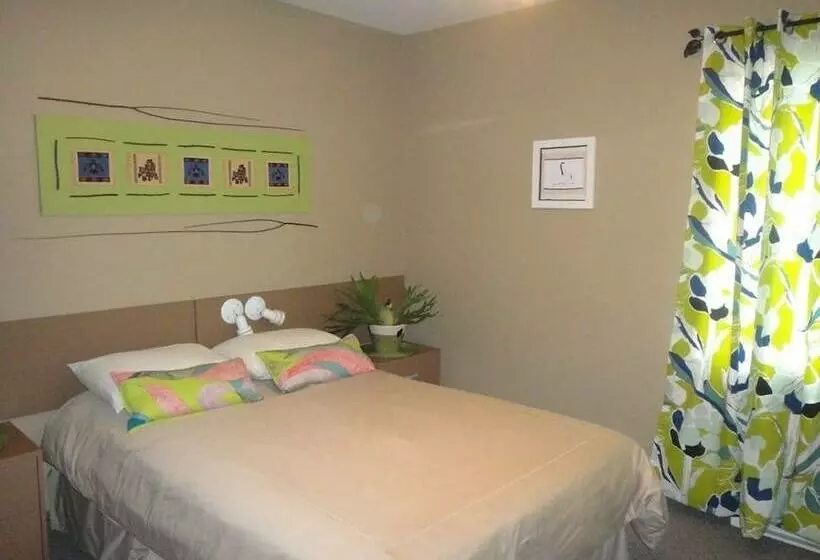 בית מלון כפרי Club Odanak