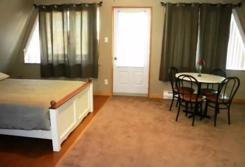 בית מלון כפרי Club Odanak