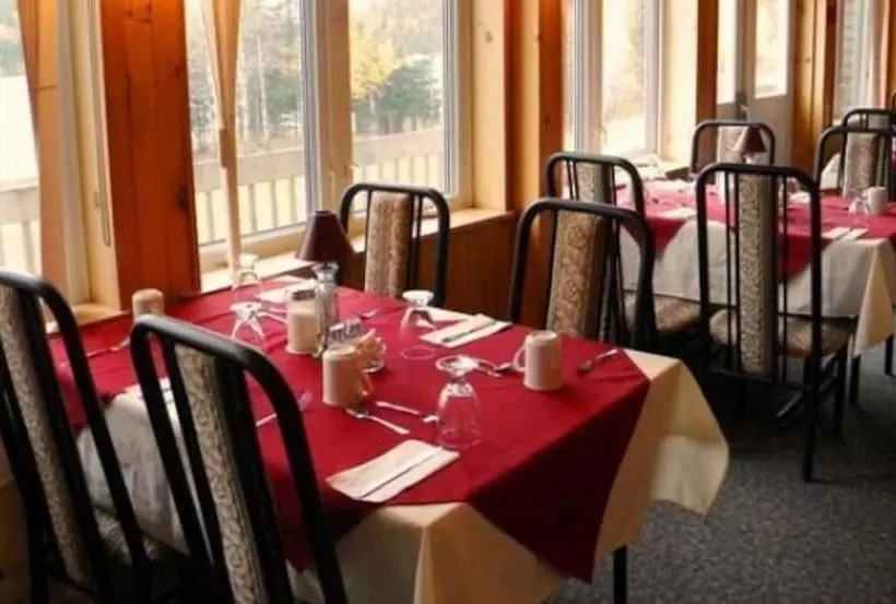 בית מלון כפרי Club Odanak