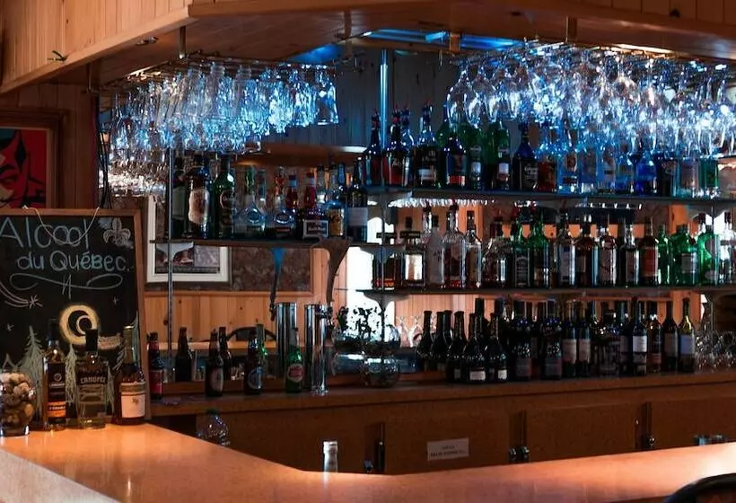 בית מלון כפרי Club Odanak