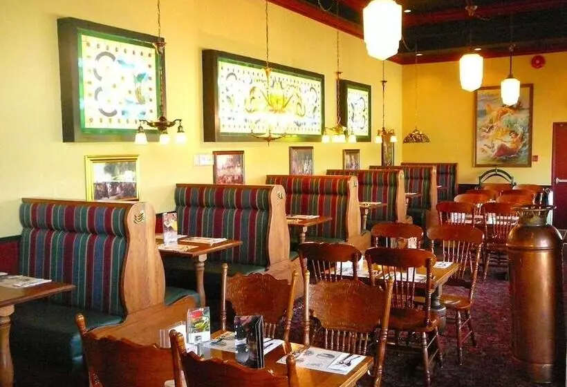 Coast Abbotsford Hotel & Suites