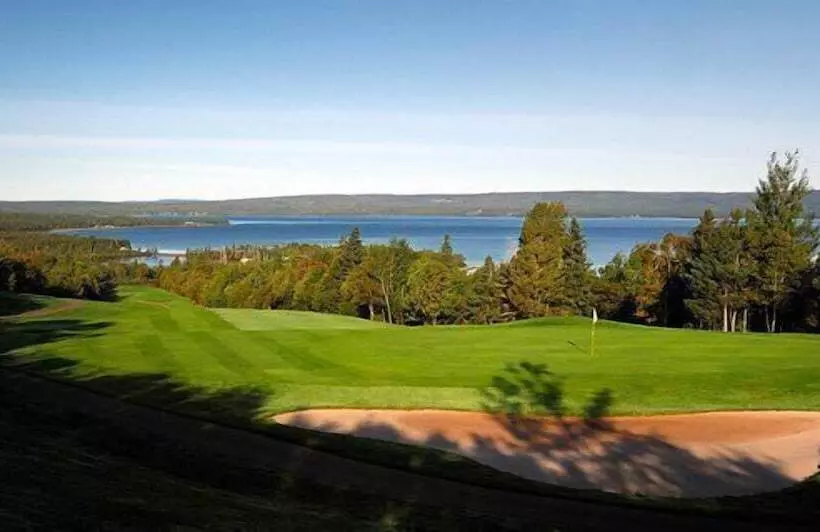 호텔 Dundee Resort & Golf Club