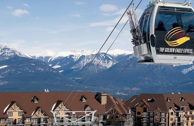 هتل Glacier Mountaineer Lodge