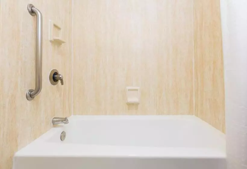 هتل Greentree Inn San Diego Mission Bay