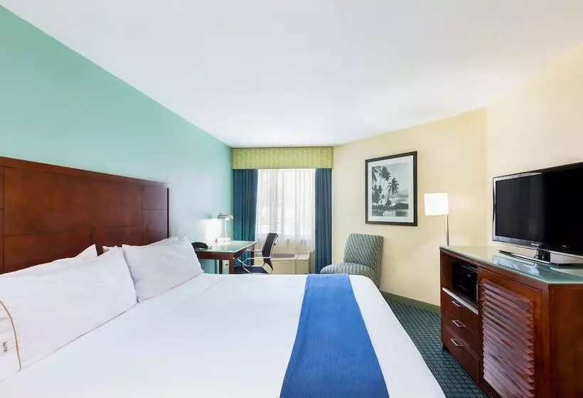 هتل Greentree Inn San Diego Mission Bay