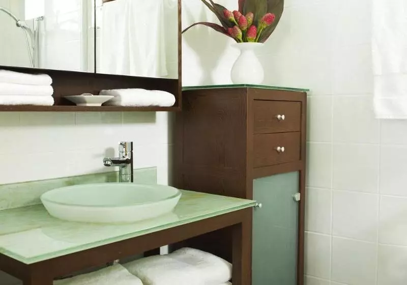 בית מלון כפרי Mercure Darwin Airport Resort