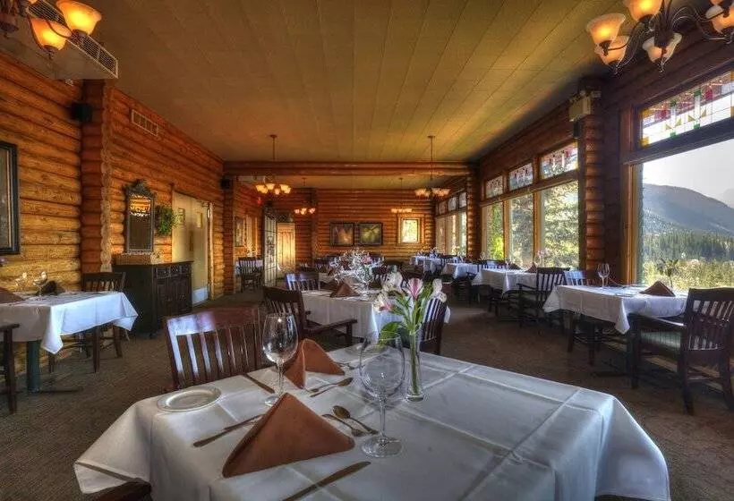 فندق Overlander Mountain Lodge