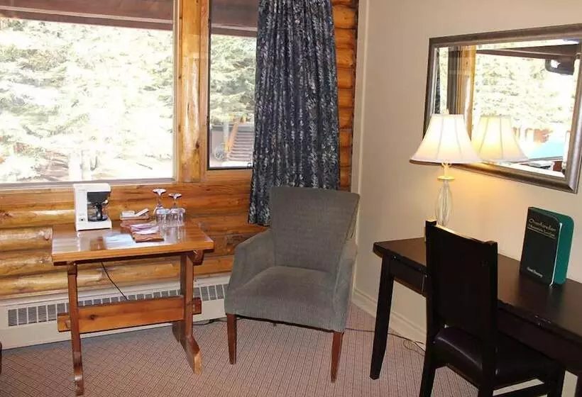 فندق Overlander Mountain Lodge