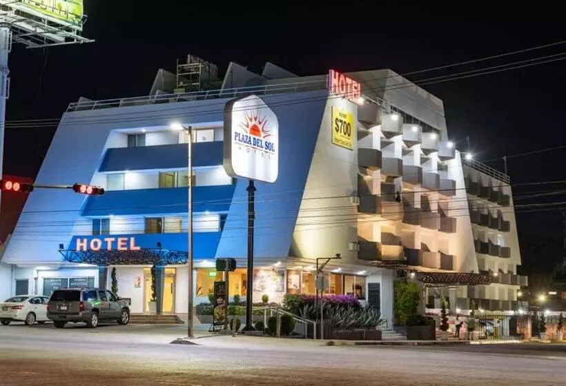 Hotelli Plaza Del Sol
