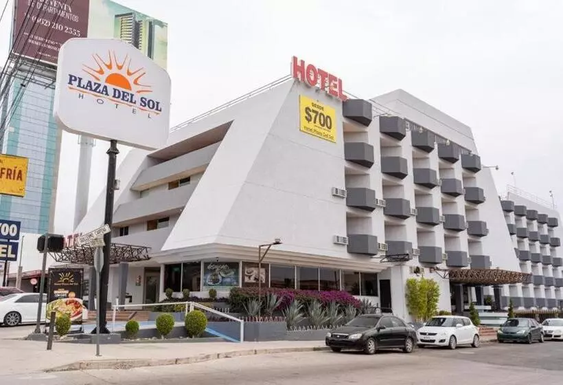 Hotelli Plaza Del Sol