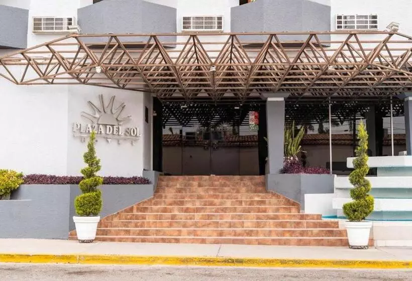 Hotelli Plaza Del Sol