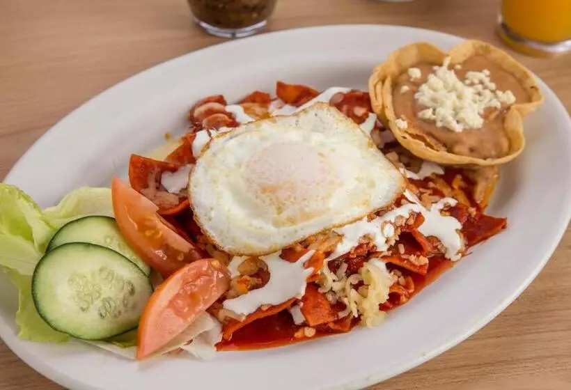 Hotelli Plaza Del Sol