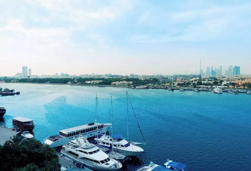 Sheraton Dubai Creek Hotel & Towers