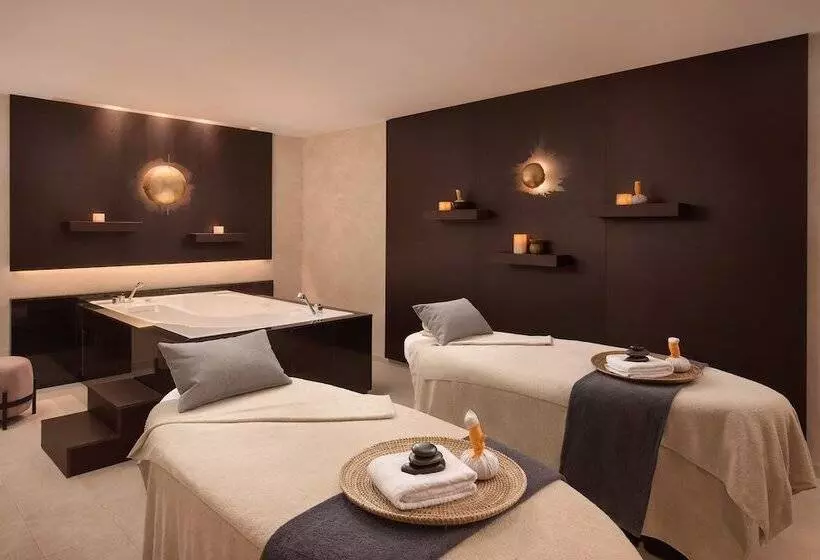 فندق The Westin Valencia