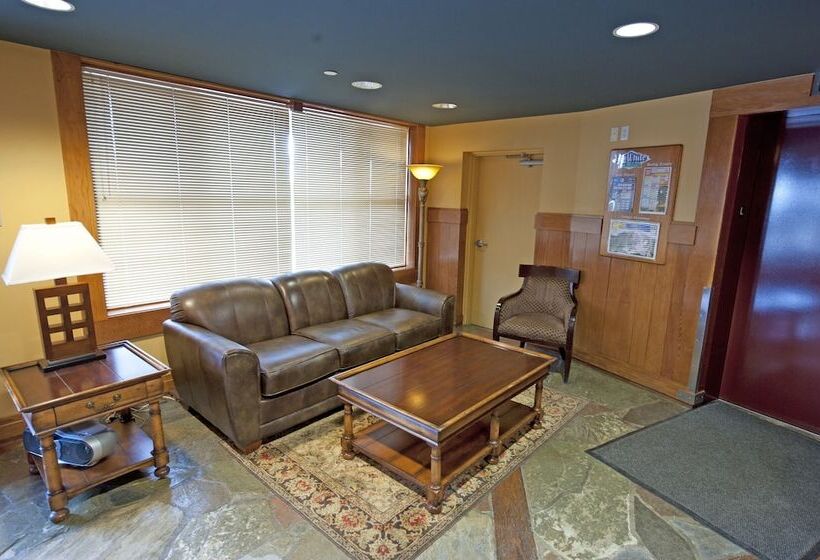 فندق White Crystal Inn