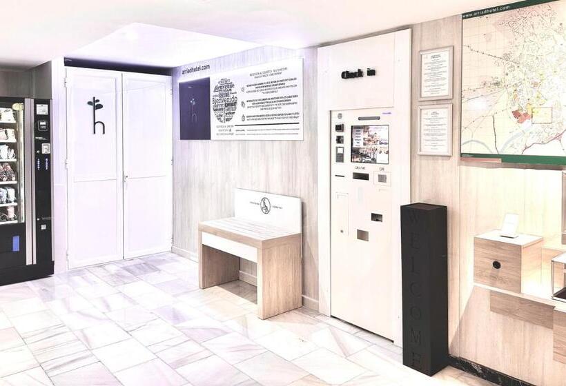 مسافرخانه Arriadh