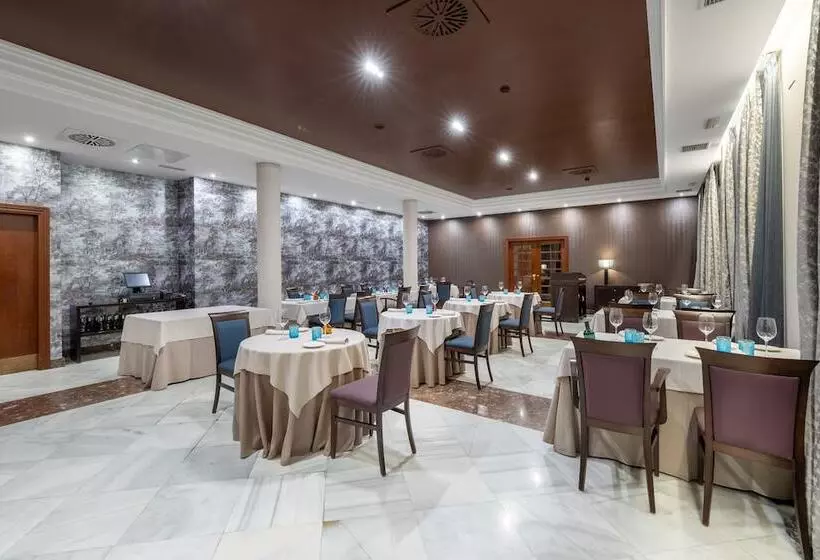 ホテル Castilla Termal Solares