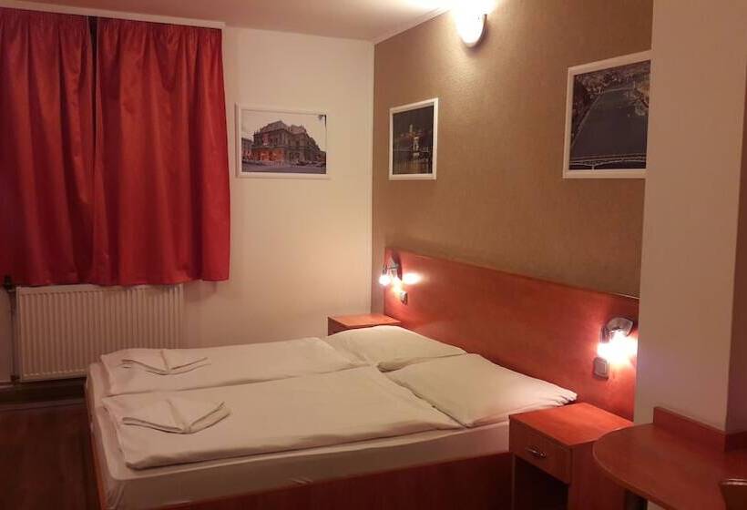 בית מלון כפרי Easy Star