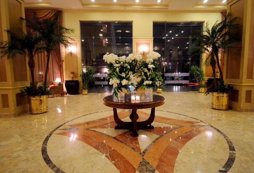 هتل Grand Pyramids