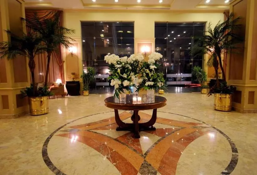 هتل Grand Pyramids