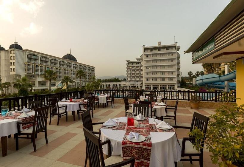 فندق Holiday Garden Resort