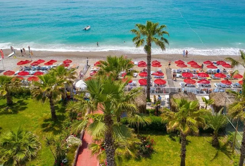 Отель Holiday Garden Resort