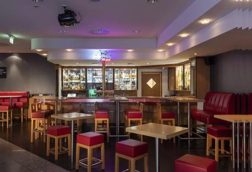 Отель Holiday Inn Frankfurt Airport   Neu Isenburg, An Ihg