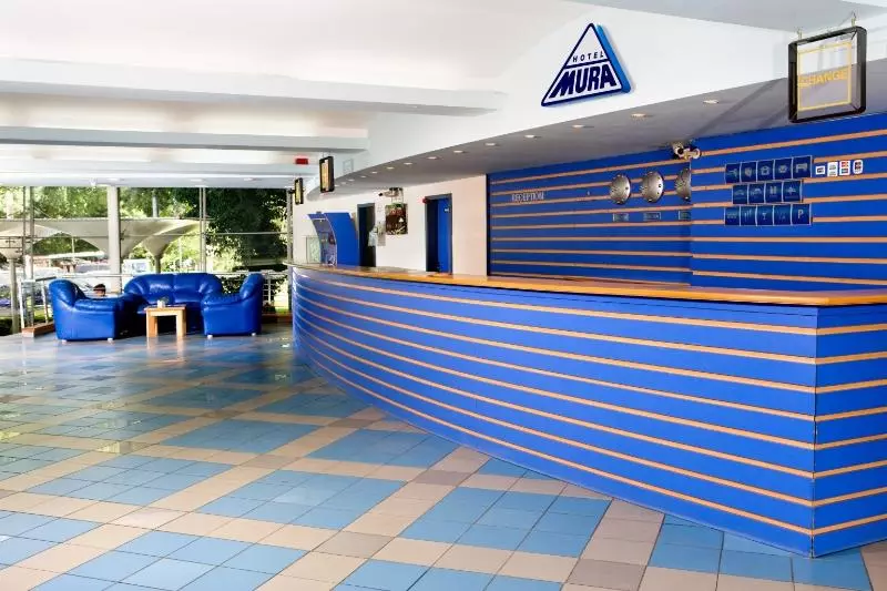 فندق Mura