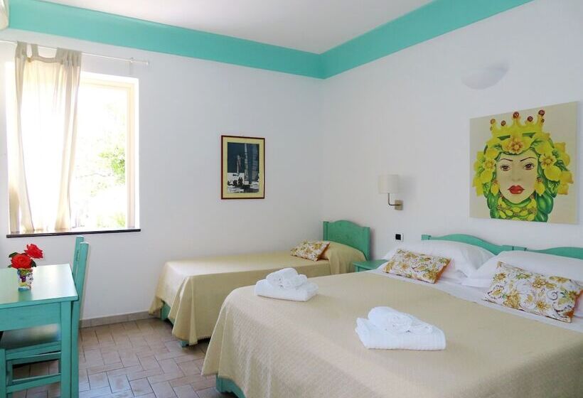 Otel Ossidiana Stromboli Center