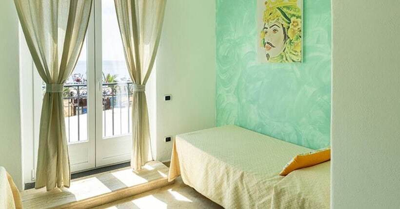 Otel Ossidiana Stromboli Center