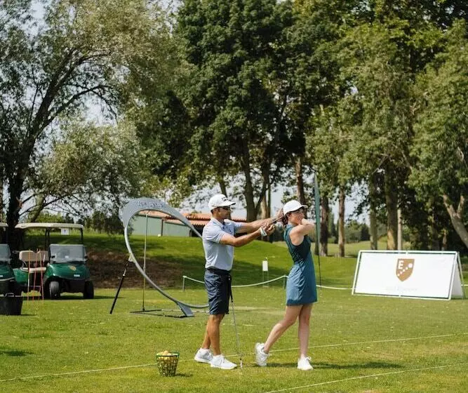 ホテル Terraverda at Empordà Golf Resort
