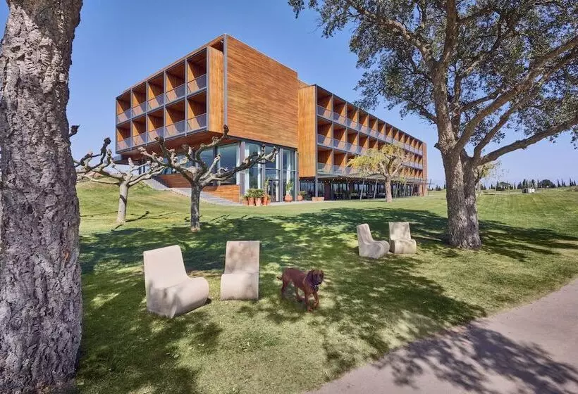 فندق Empordà Golf Resort