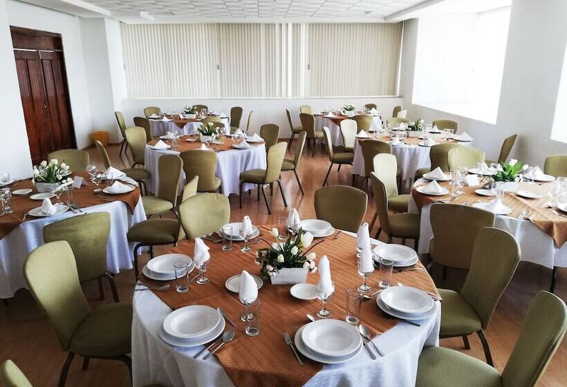 فندق Valle De Mexico Toreo