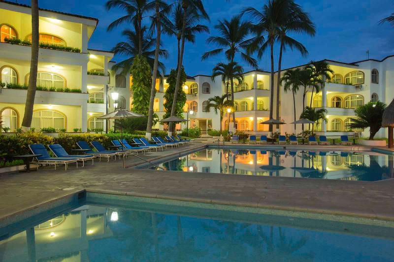 Otel Vista Vallarta All Suites On The Beach