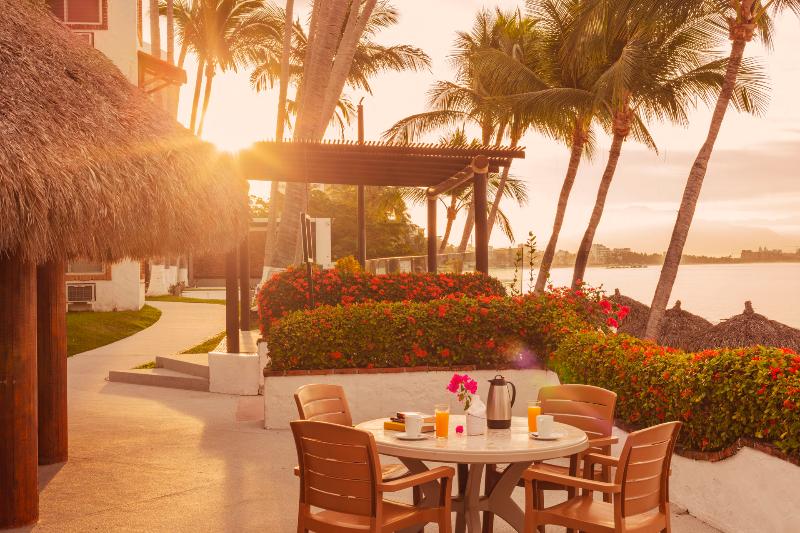 Otel Vista Vallarta All Suites On The Beach